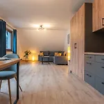 Krzywa 8, Wanna Z Hydromasazem, Basen Zewnetrzny