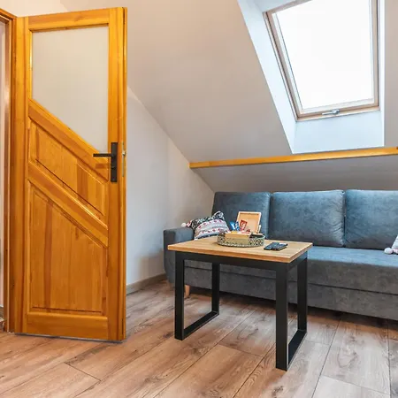 Krzywa 8, Wanna Z Hydromasazem, Basen Zewnetrzny *