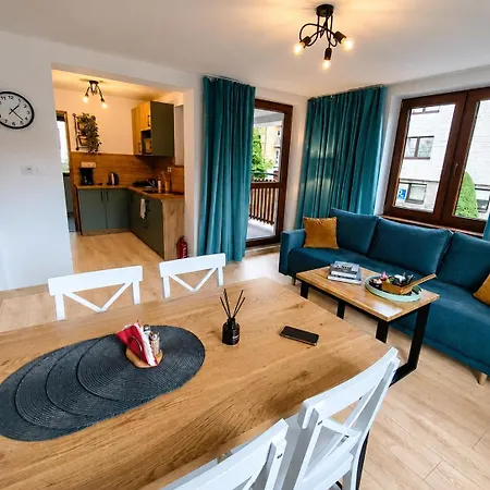 Krzywa 8, Wanna Z Hydromasażem, Basen Zewnętrzny Apartament