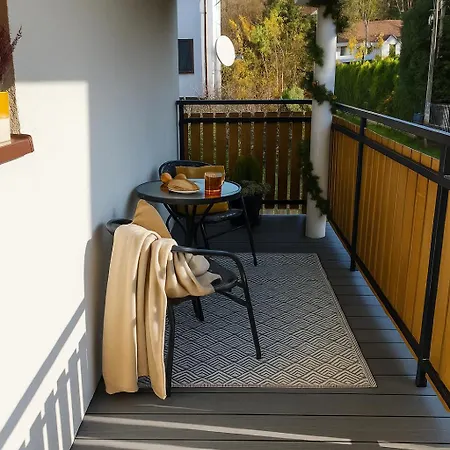 Krzywa 8, Wanna Z Hydromasażem, Basen Zewnętrzny Wisła