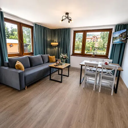 Krzywa 8, Wanna Z Hydromasażem, Basen Zewnętrzny Apartament