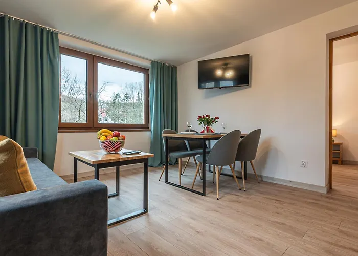 Krzywa 8, Wanna Z Hydromasazem, Basen Zewnetrzny Wisla