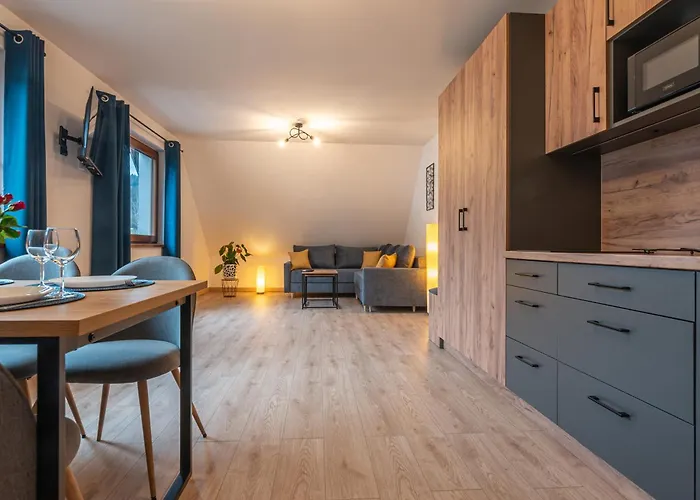 Krzywa 8, Wanna Z Hydromasazem, Basen Zewnetrzny