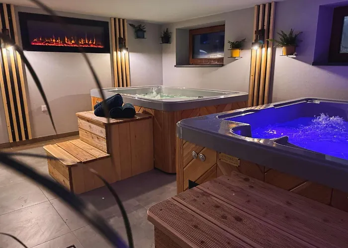 Krzywa 8, Wanna Z Hydromasazem, Basen Zewnetrzny *