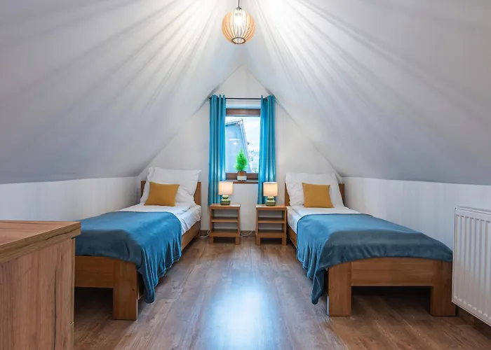 Krzywa 8, Wanna Z Hydromasazem, Basen Zewnetrzny Wisla