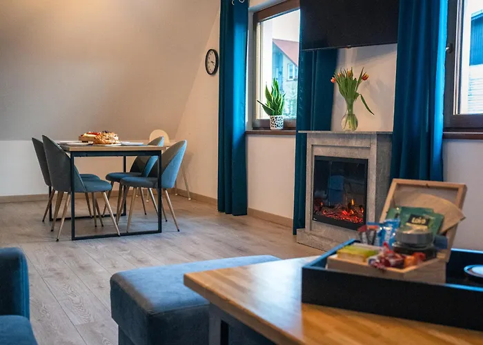 Krzywa 8, Wanna Z Hydromasazem, Basen Zewnetrzny