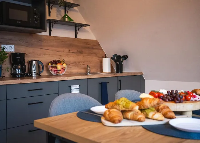 Krzywa 8, Wanna Z Hydromasazem, Basen Zewnetrzny * Висла