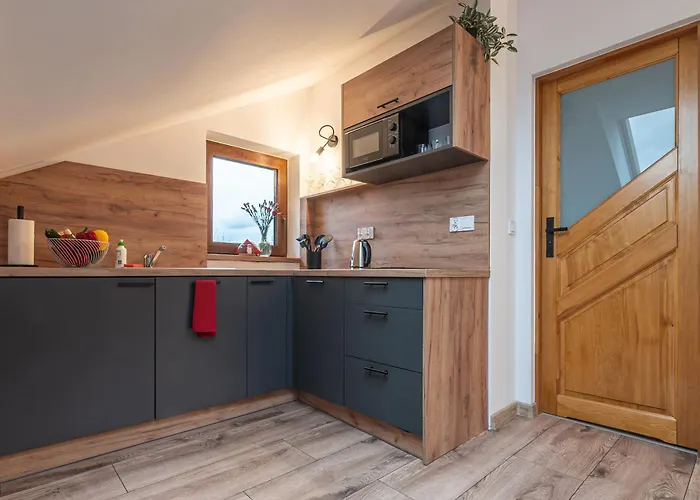 Krzywa 8, Wanna Z Hydromasazem, Basen Zewnetrzny